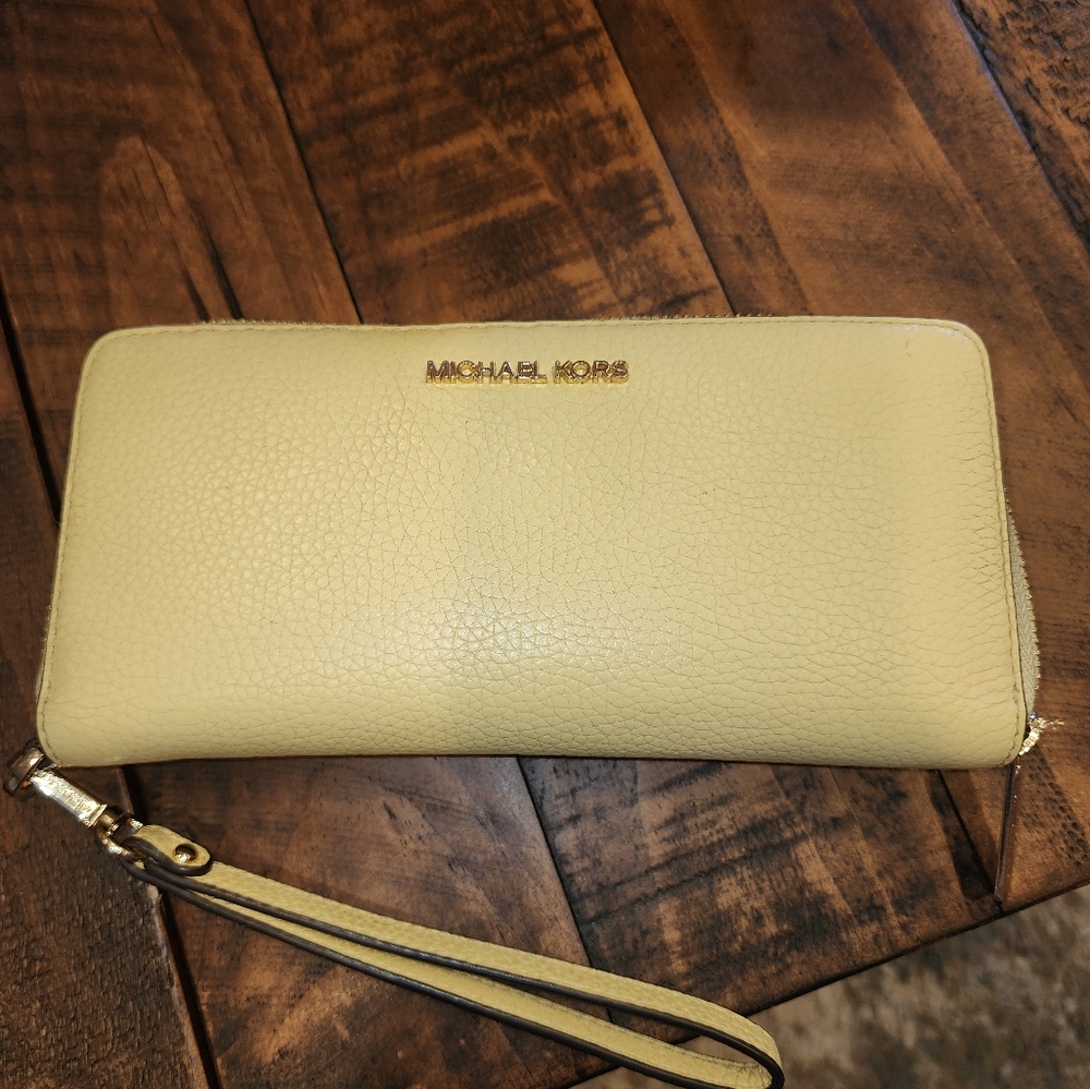 Michael Kors yellow leather wristlet